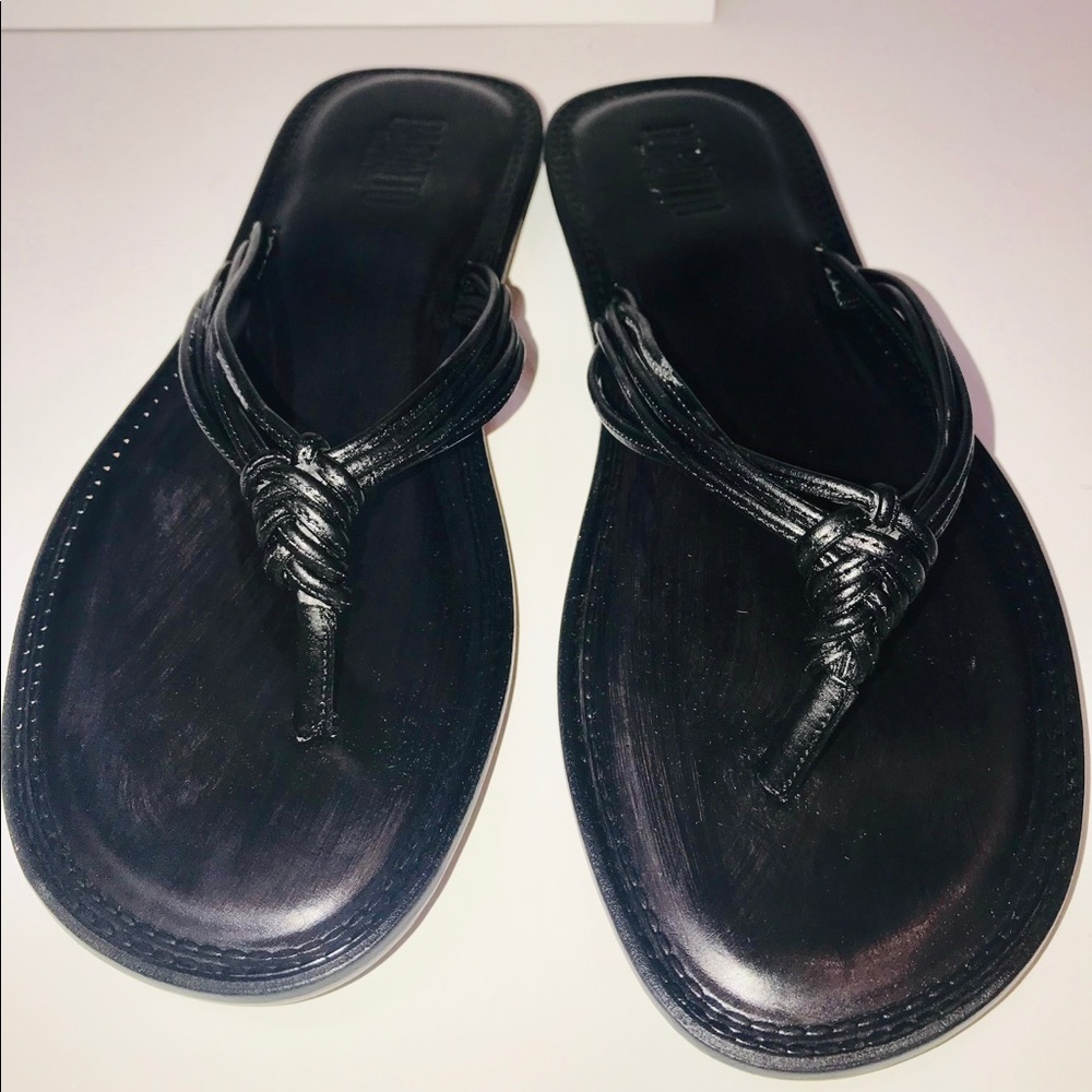 BAGATTO ITALY BLACK LEATHER THONG STRAP SANDAL - Picture 3 of 5